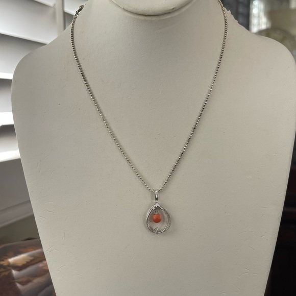 Japanese momo coral silver tone pendant and chain - Picture 3 of 8